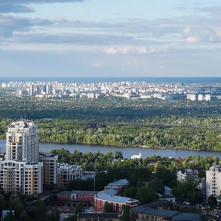 Partner Guest House Klovs'Kyi Kyiv Exterior photo